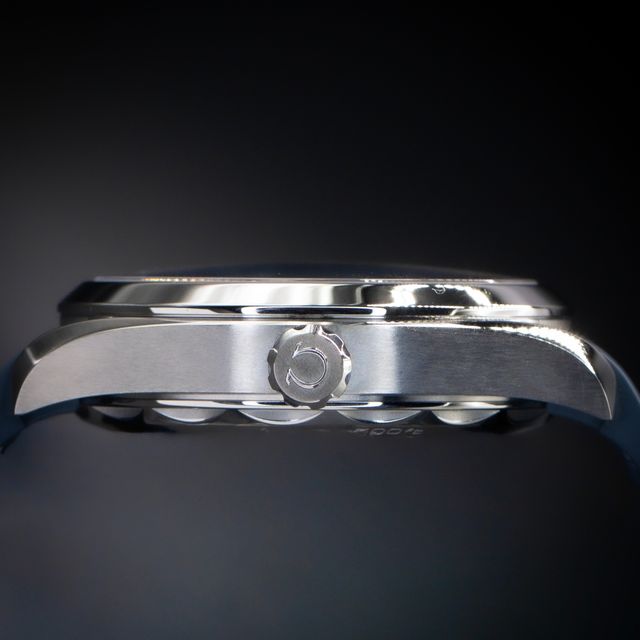 Omega Aqua Terra 150m Gents 220.12.41.21.03.005 Image 2